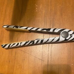 CHI flat iron